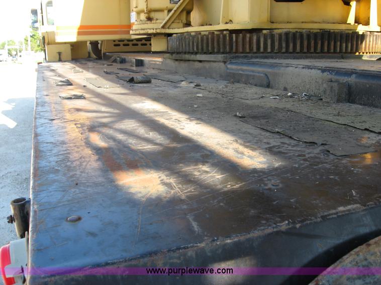 image for item F4578 1985 Grove TMS760 60 ton hydraulic crane with carrier