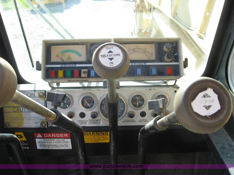 image for item F4578 1985 Grove TMS760 60 ton hydraulic crane with carrier