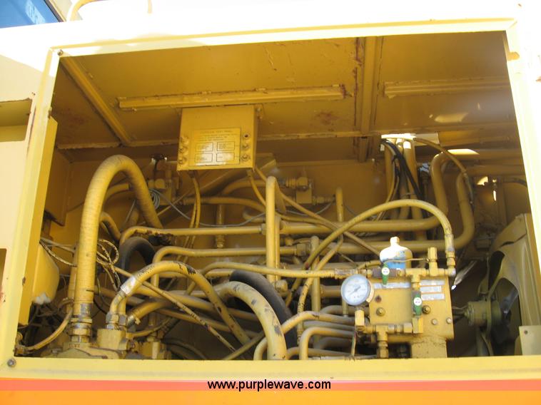 image for item F4578 1985 Grove TMS760 60 ton hydraulic crane with carrier