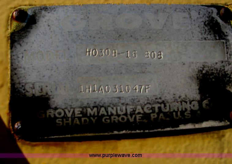 image for item F4578 1985 Grove TMS760 60 ton hydraulic crane with carrier