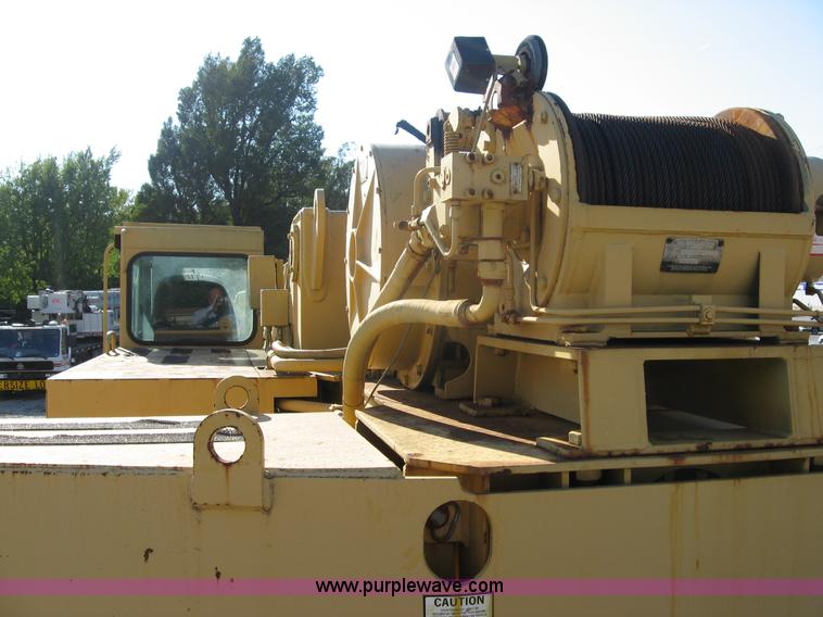 image for item F4578 1985 Grove TMS760 60 ton hydraulic crane with carrier