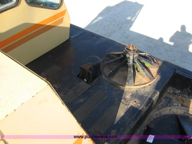 image for item F4578 1985 Grove TMS760 60 ton hydraulic crane with carrier