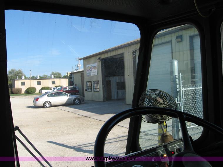 image for item F4578 1985 Grove TMS760 60 ton hydraulic crane with carrier