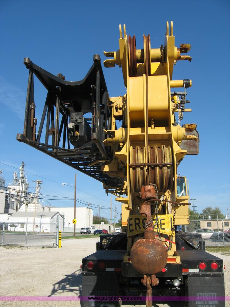 image for item F4578 1985 Grove TMS760 60 ton hydraulic crane with carrier