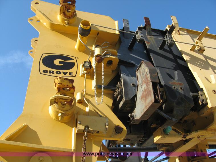 image for item F4578 1985 Grove TMS760 60 ton hydraulic crane with carrier