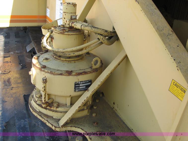 image for item F4578 1985 Grove TMS760 60 ton hydraulic crane with carrier