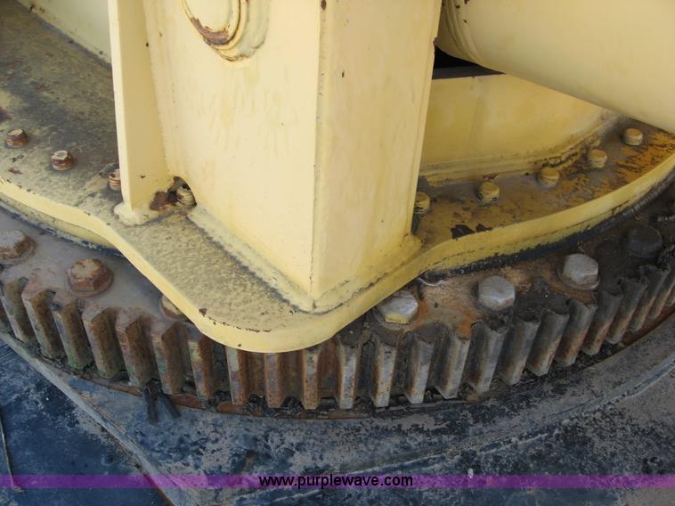 image for item F4578 1985 Grove TMS760 60 ton hydraulic crane with carrier