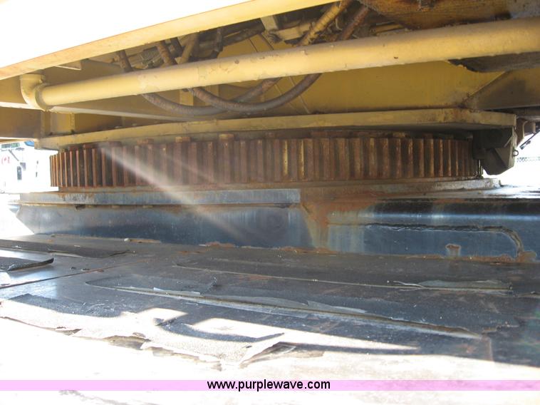 image for item F4578 1985 Grove TMS760 60 ton hydraulic crane with carrier