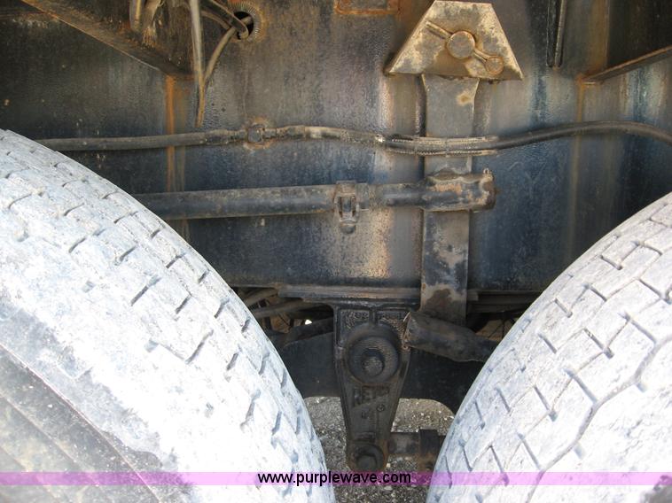 image for item F4578 1985 Grove TMS760 60 ton hydraulic crane with carrier