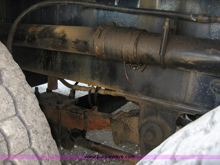 image for item F4578 1985 Grove TMS760 60 ton hydraulic crane with carrier