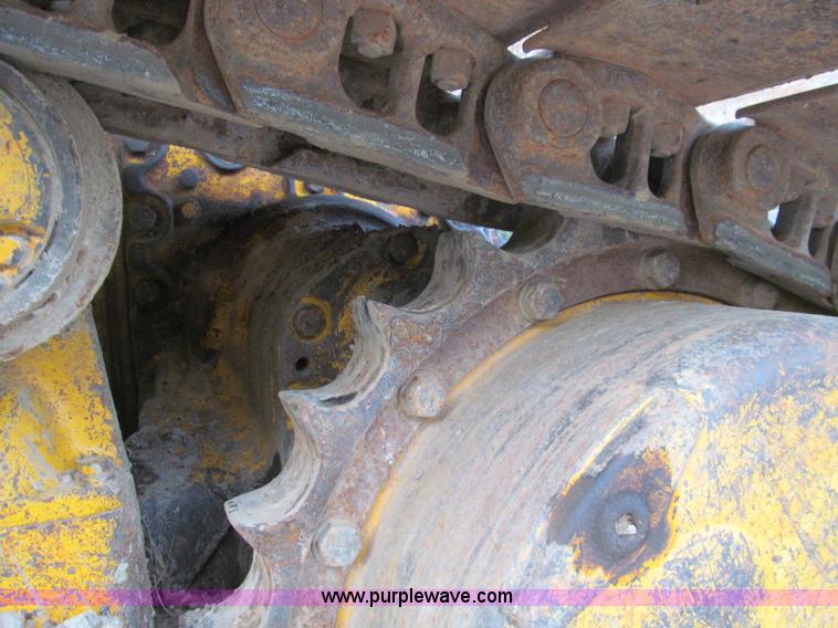 image for item F4581 1979 John Deere 750E dozer