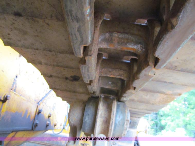 image for item F4581 1979 John Deere 750E dozer