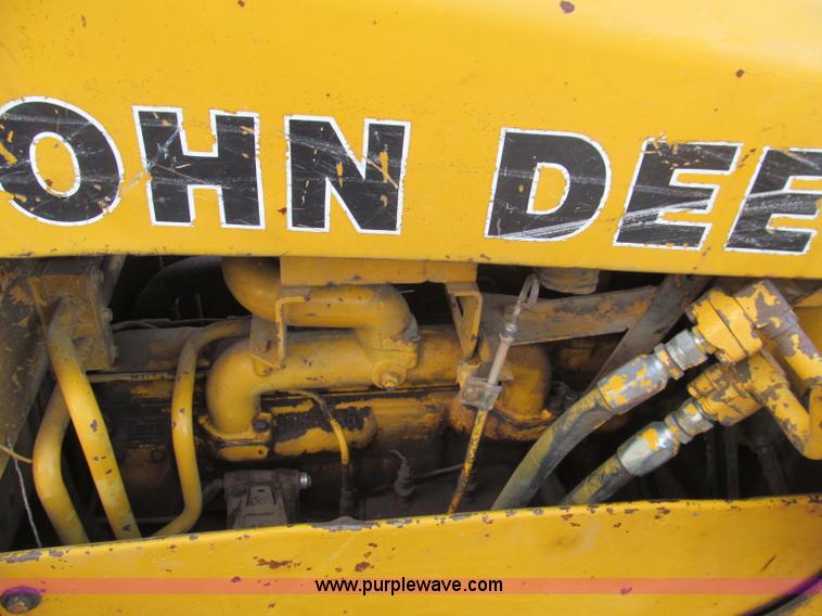 image for item F4581 1979 John Deere 750E dozer