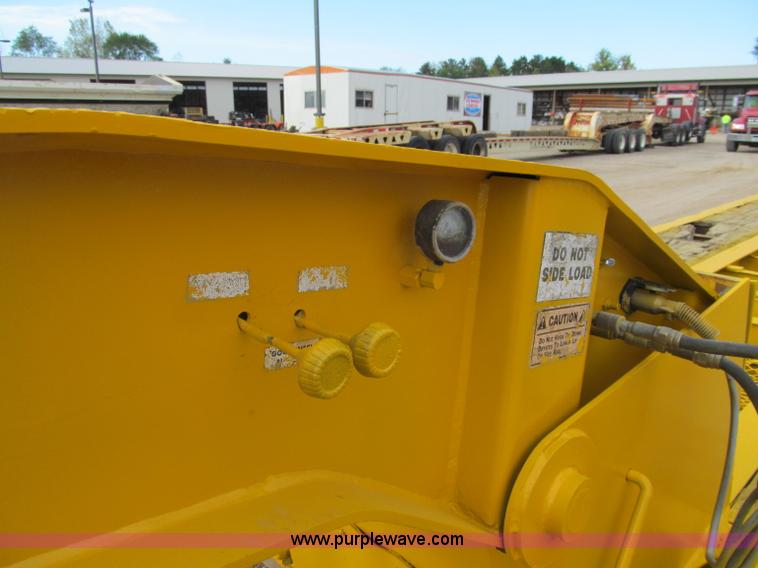 image for item F5529 1989 Trail King 50 ton lowboy trailer