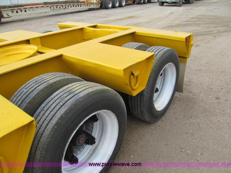 image for item F5529 1989 Trail King 50 ton lowboy trailer