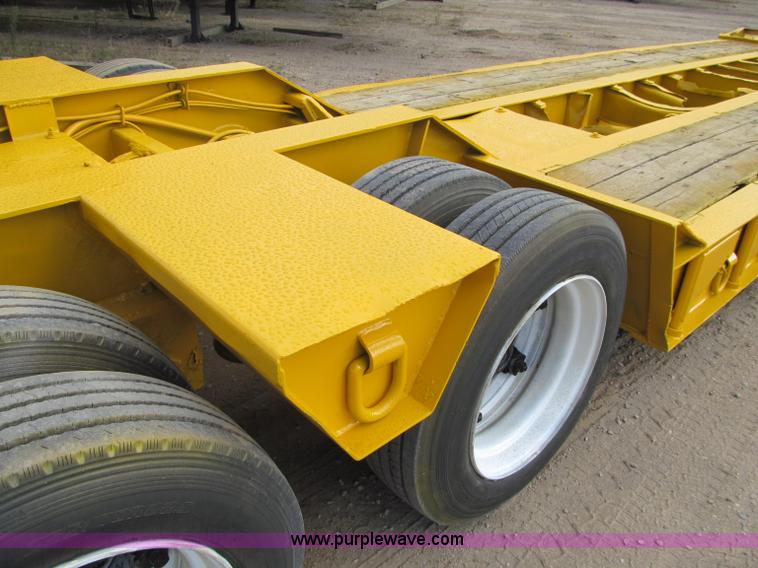 image for item F5529 1989 Trail King 50 ton lowboy trailer