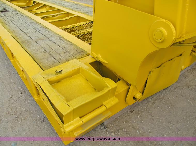 image for item F5529 1989 Trail King 50 ton lowboy trailer