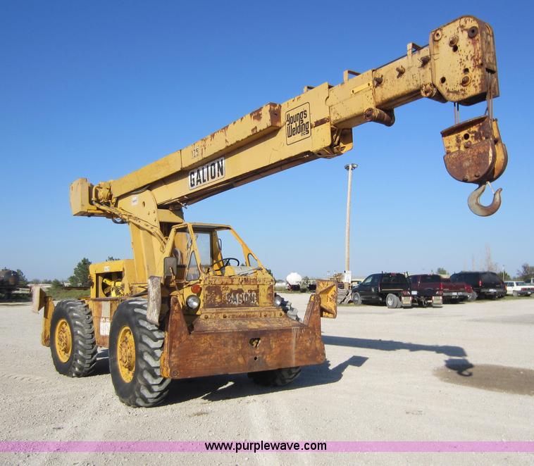 image for item F6529 Galion 125 hydraulic crane