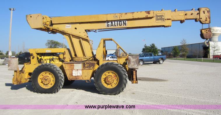image for item F6529 Galion 125 hydraulic crane