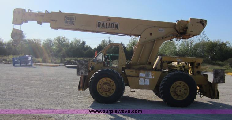 image for item F6529 Galion 125 hydraulic crane