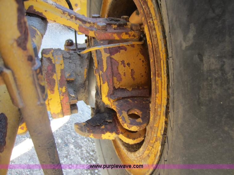 image for item F6529 Galion 125 hydraulic crane