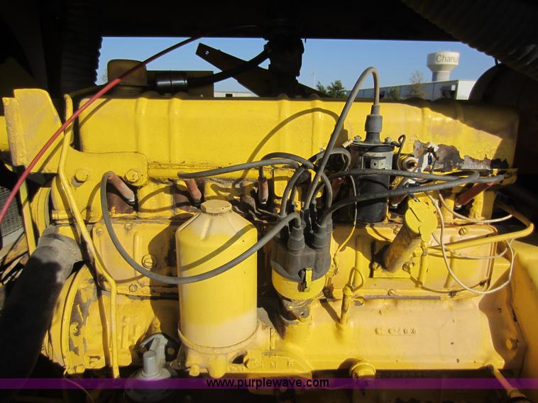 image for item F6529 Galion 125 hydraulic crane