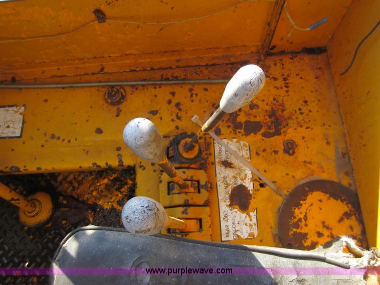 image for item F6529 Galion 125 hydraulic crane