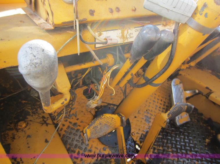 image for item F6529 Galion 125 hydraulic crane
