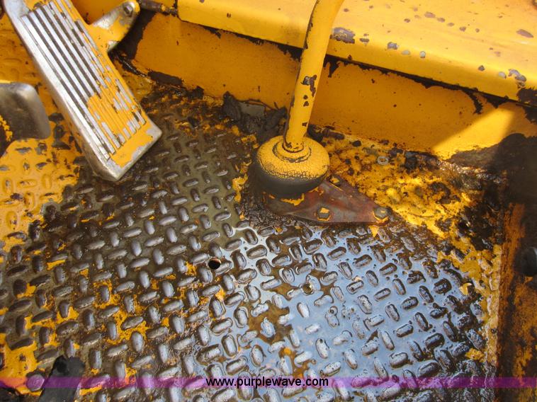 image for item F6529 Galion 125 hydraulic crane