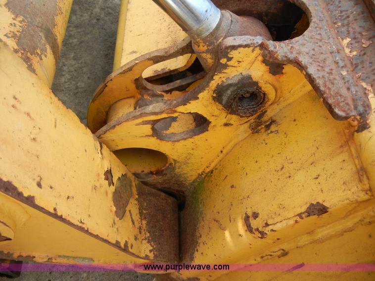 image for item F7503 2002 John Deere 250 skid steer