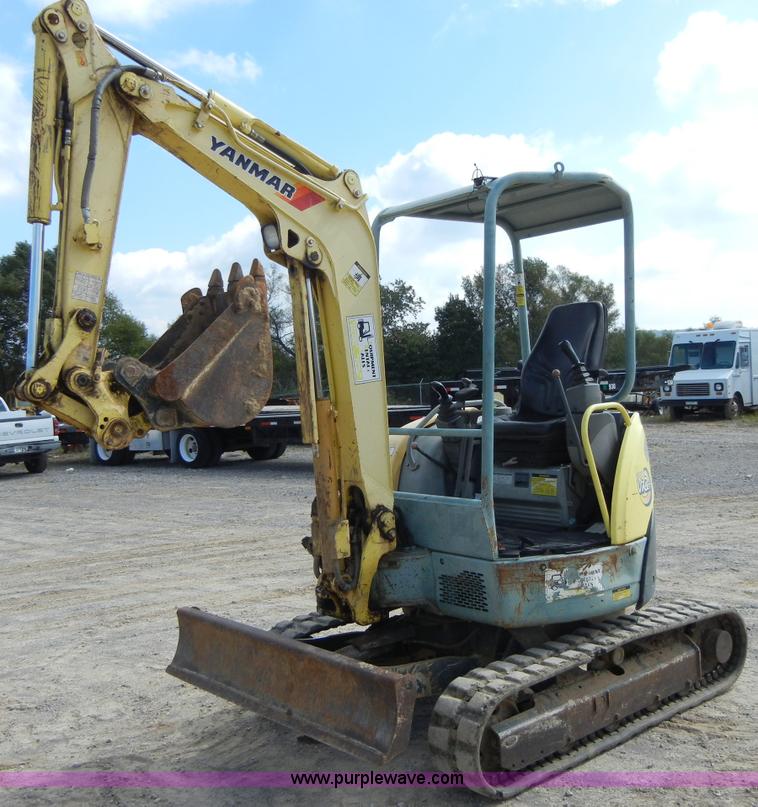 image for item F7504 Yanmar Global ViO27-2 mini excavator
