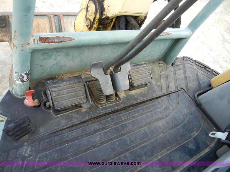 image for item F7504 Yanmar Global ViO27-2 mini excavator