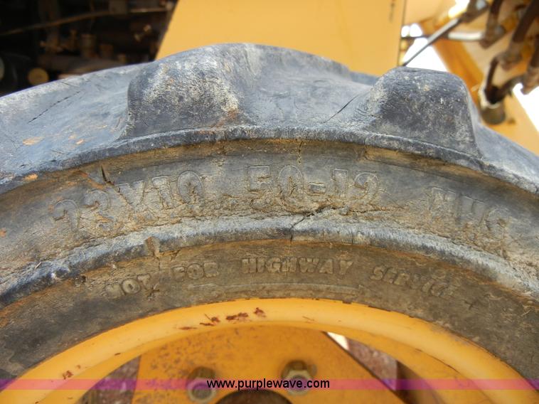 image for item F7505 Terramite T7 backhoe