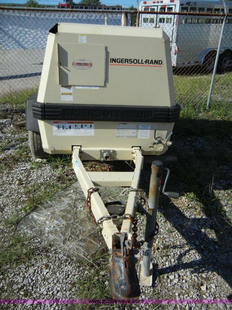 image for item F7506 2001 Ingersoll Rand 185 portable air compressor