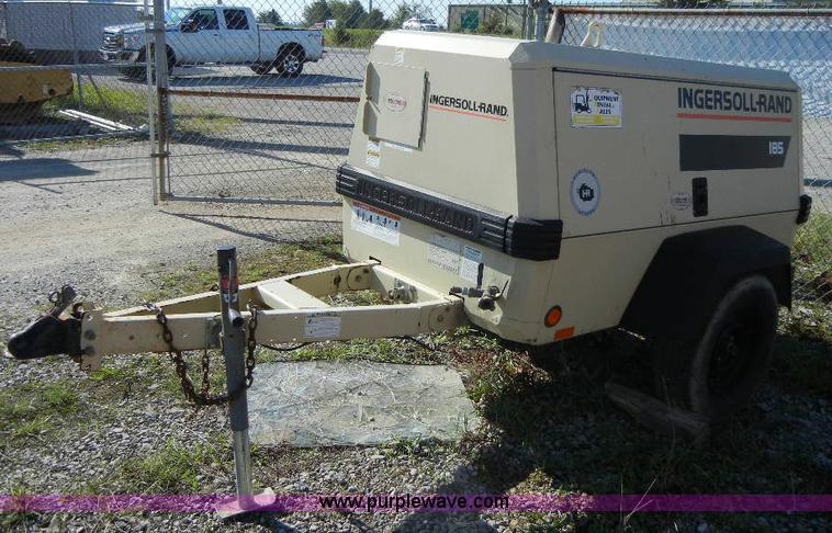 image for item F7506 2001 Ingersoll Rand 185 portable air compressor
