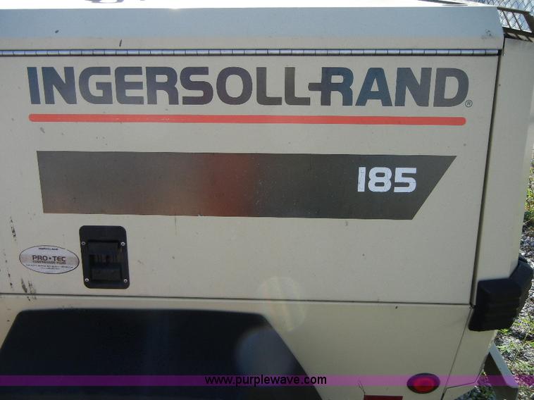 image for item F7506 2001 Ingersoll Rand 185 portable air compressor