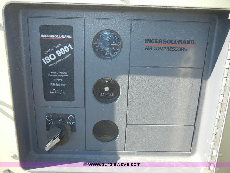 image for item F7506 2001 Ingersoll Rand 185 portable air compressor