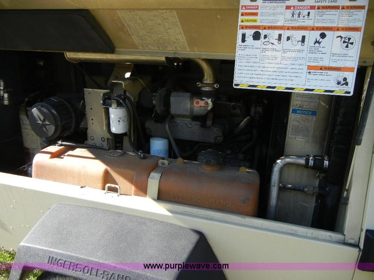 image for item F7507 2000 Ingersoll Rand 185 portable air compressor