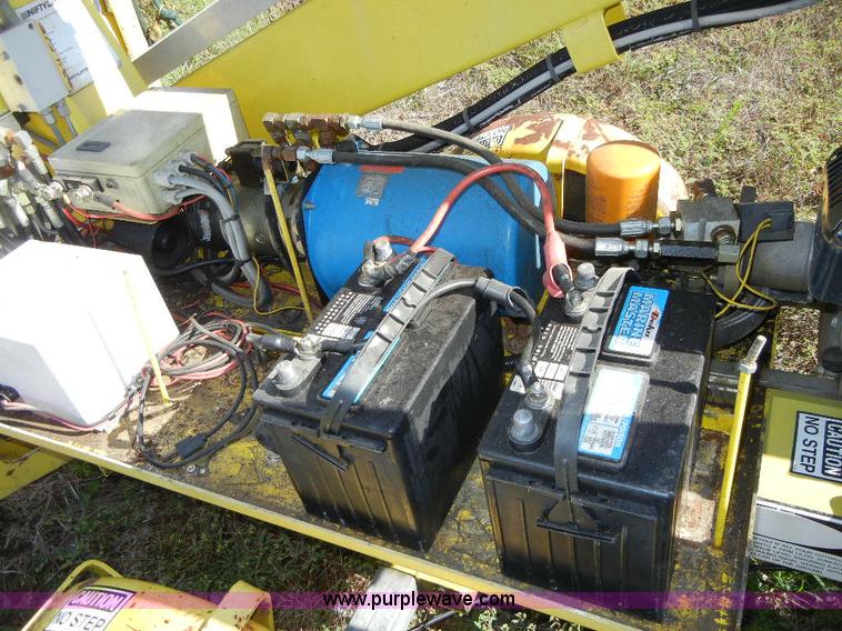 image for item F7509 2000 Nifty-Lift 120TGE towable boom lift