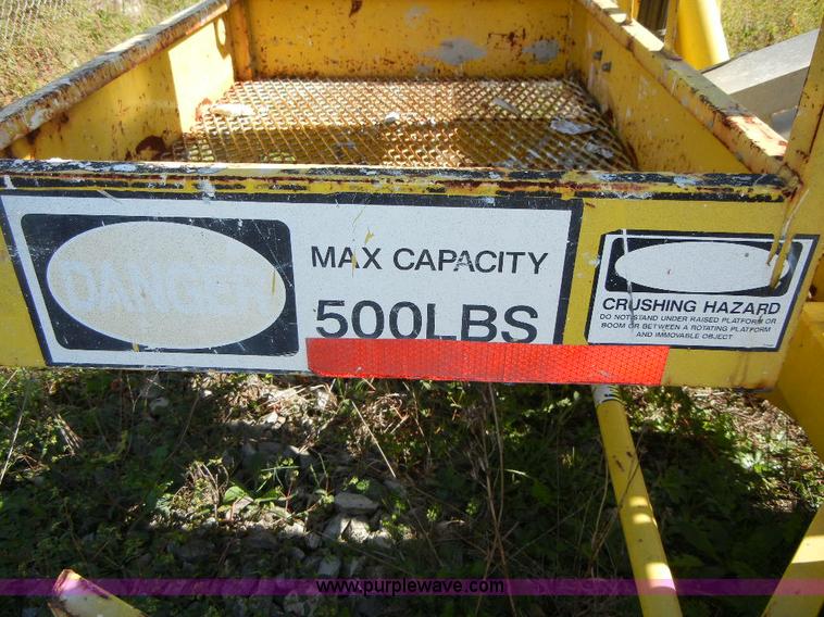 image for item F7509 2000 Nifty-Lift 120TGE towable boom lift