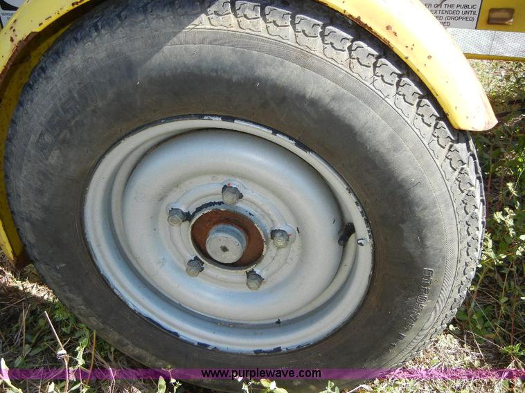 image for item F7509 2000 Nifty-Lift 120TGE towable boom lift