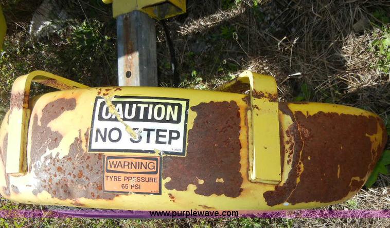 image for item F7509 2000 Nifty-Lift 120TGE towable boom lift