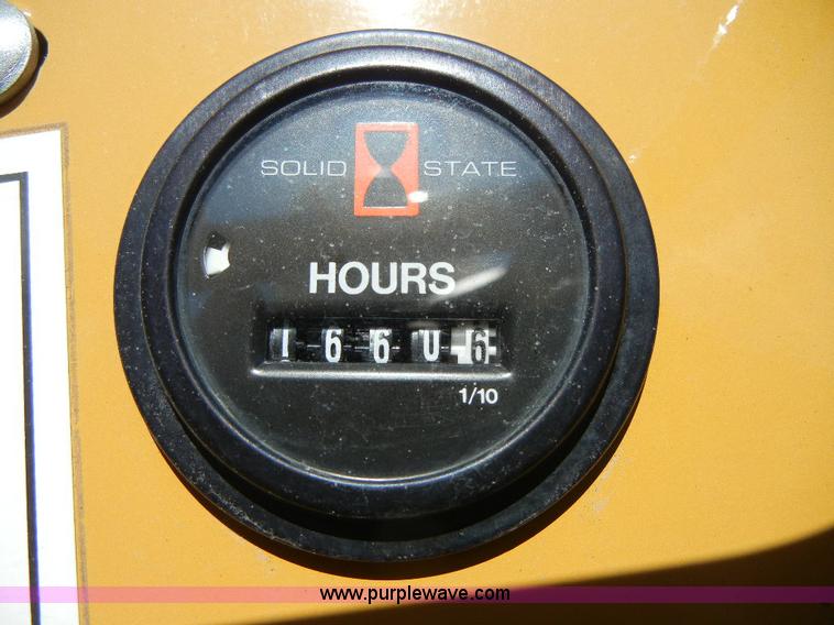 image for item F7511 2000 Vermeer SC252 stump grinder