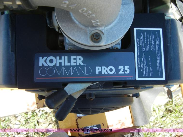 image for item F7511 2000 Vermeer SC252 stump grinder