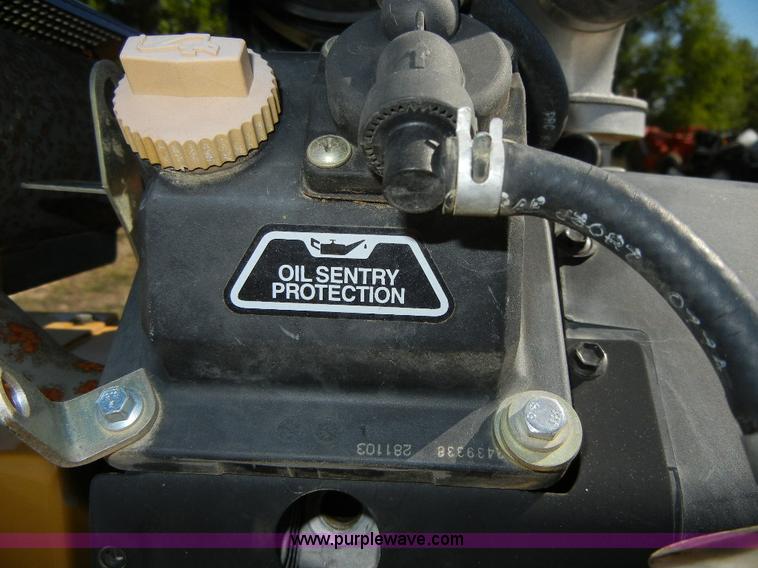 image for item F7511 2000 Vermeer SC252 stump grinder