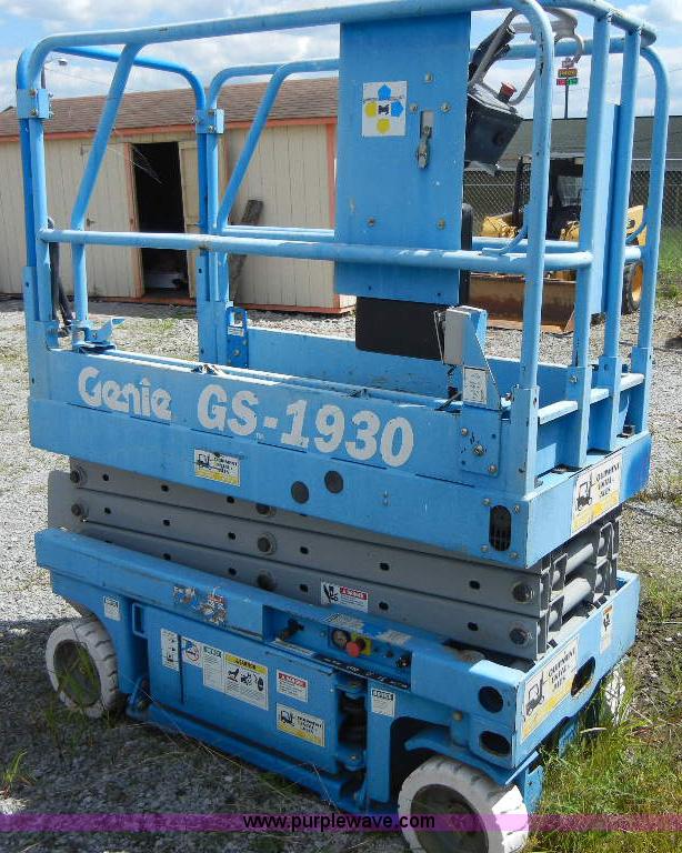 image for item F7512 Genie GS1930 scissor lift