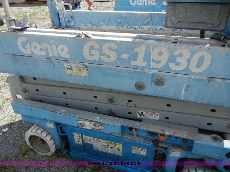 image for item F7513 Genie GS1930 scissor lift