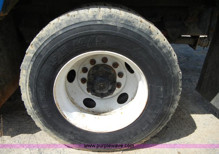 image for item F7518 2003 Sterling L7500 semi truck with Vac-Con system