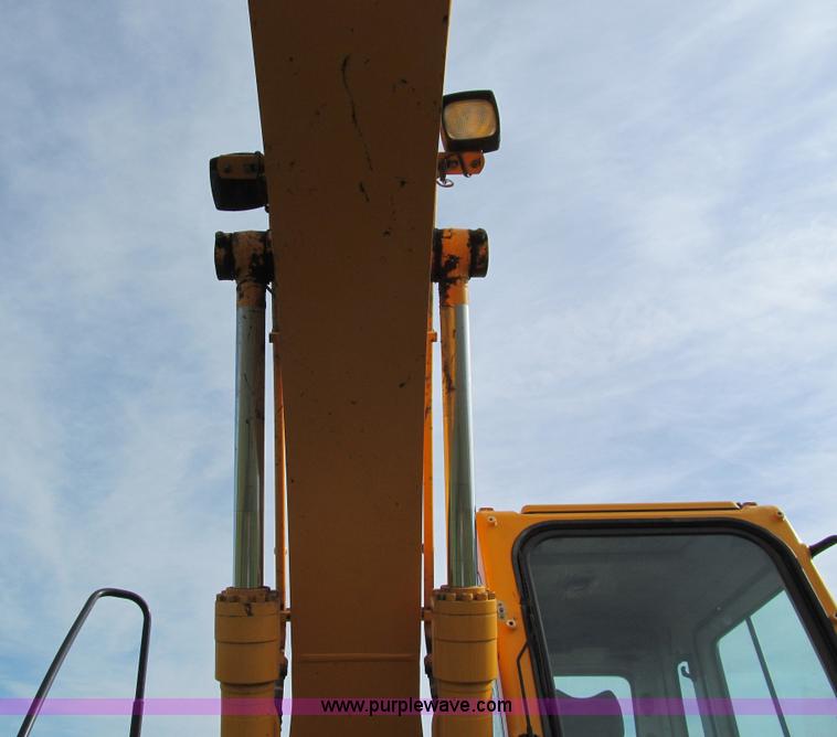 image for item I9785 2006 Hyundai Robex 160LCD-7 hydraulic excavator