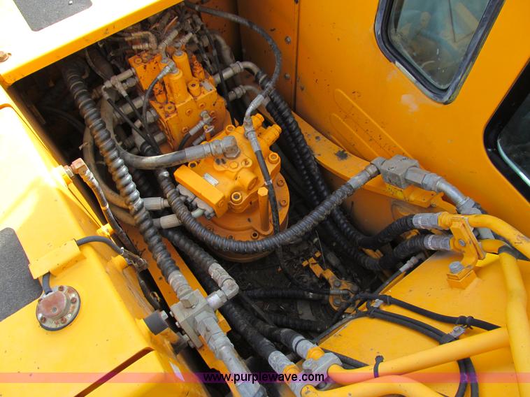 image for item I9785 2006 Hyundai Robex 160LCD-7 hydraulic excavator